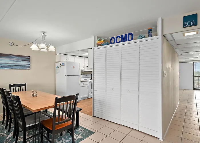3 Bedroom Bluewater East With Outdoor Pool!