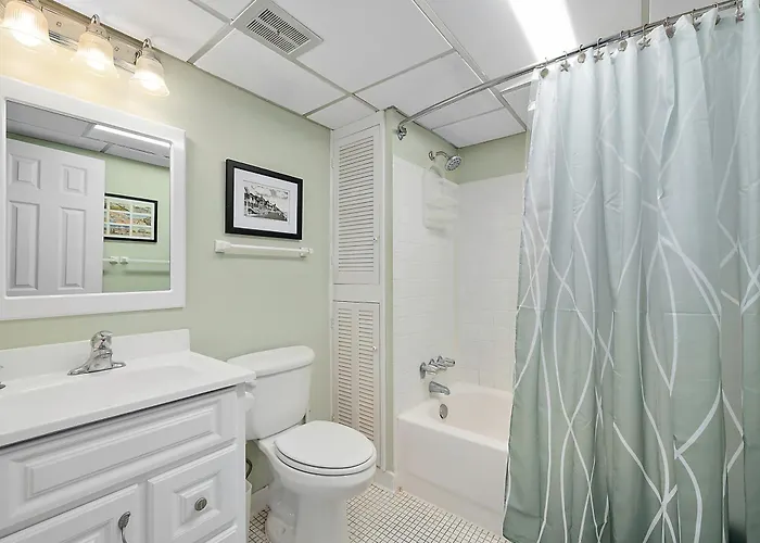 Holiday home 3 Bedroom Bluewater East With Outdoor Pool! *